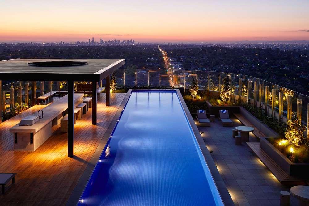 Art Series - The Chen Box Hill Konforlar fotoğraf The rooftop pool at the West Hollywood Edition